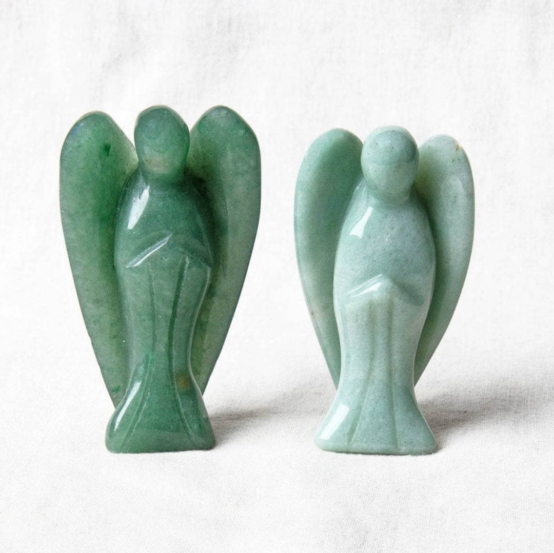 Statuetta di angelo custode in pietra naturale