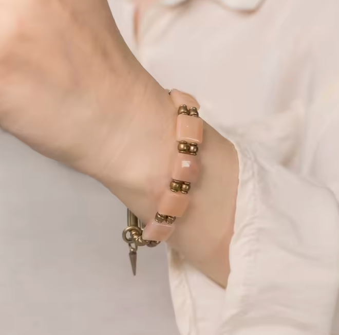 Braccialetto in rame con avventurina rosa