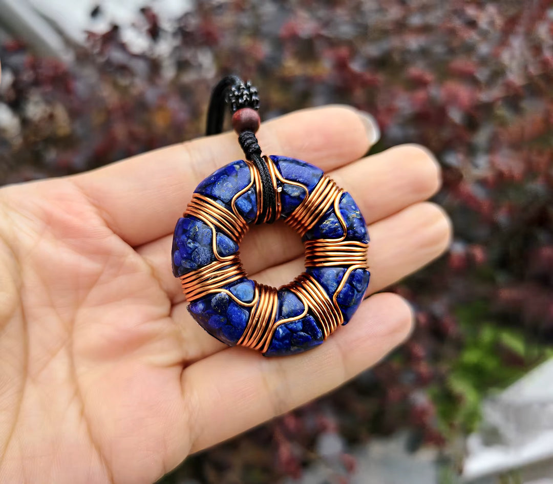 Collana con occhio di lapislazzuli e orgonite