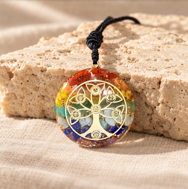 Collana con albero della vita e chakra di orgone