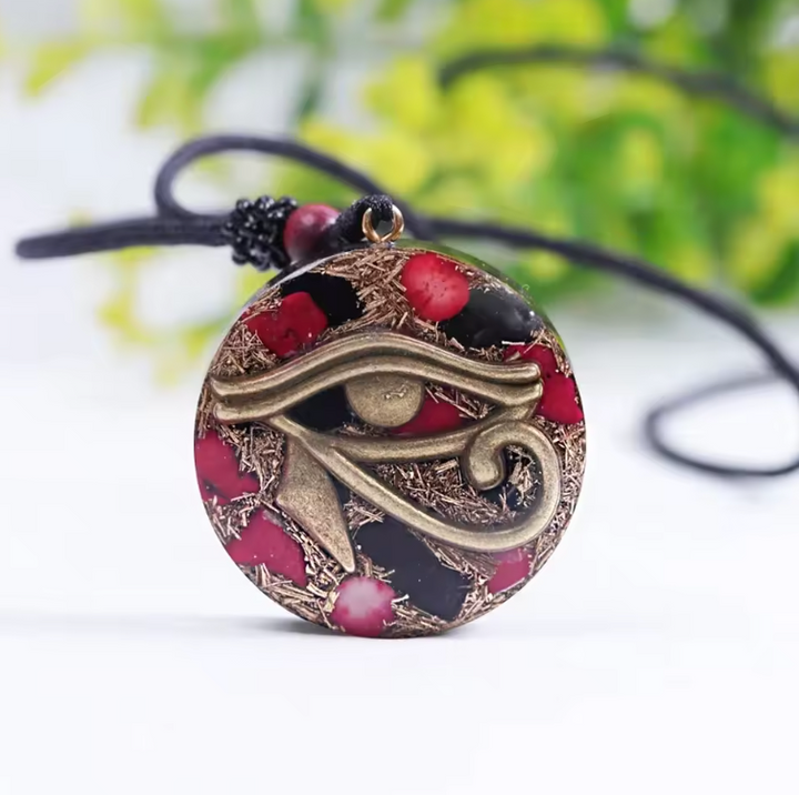 Collana Occhio di Orgone con Corallo Rosso
