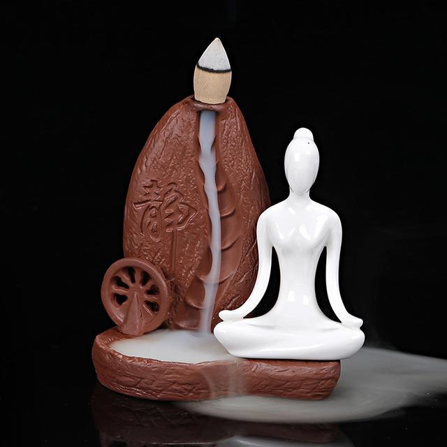 Yogi Räucherstatue mit Rückfluss - LAMIVA.de - Yoga Schmuck - Spiritualität